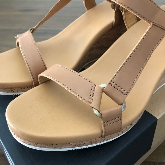 Teva Arrabelle Universal Leather Sandal - Picture 3 of 9